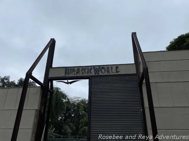 Picture of the entrance into the Indominus Rex Paddock from the Jurassic World movie