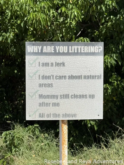 No littering sign at Shete Boka National Park