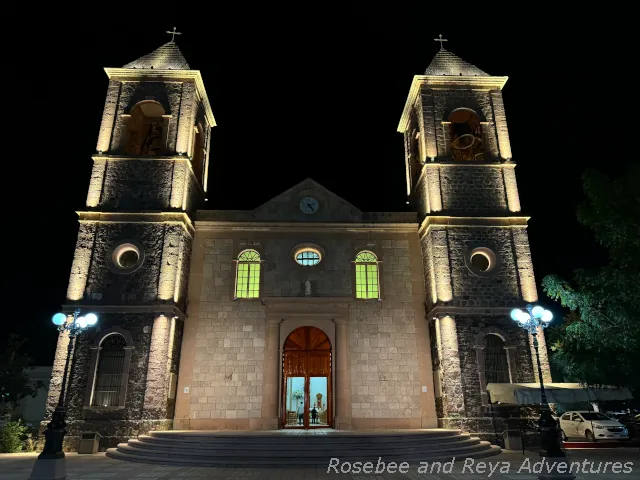 Picture of the Catedral de Nuestra Señora de La Paz, Cathedral of Our Lady of Peace in La Paz at night.