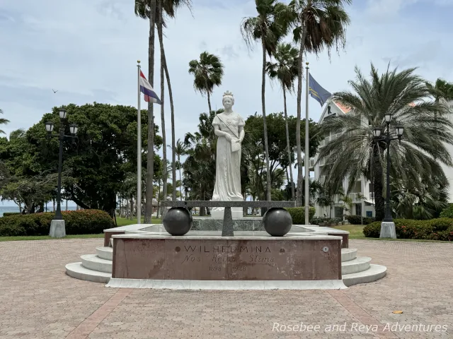 Wilhelmina Park in Oranjestad